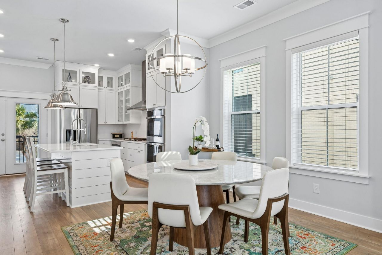 1570 Hancock Street Photo 11