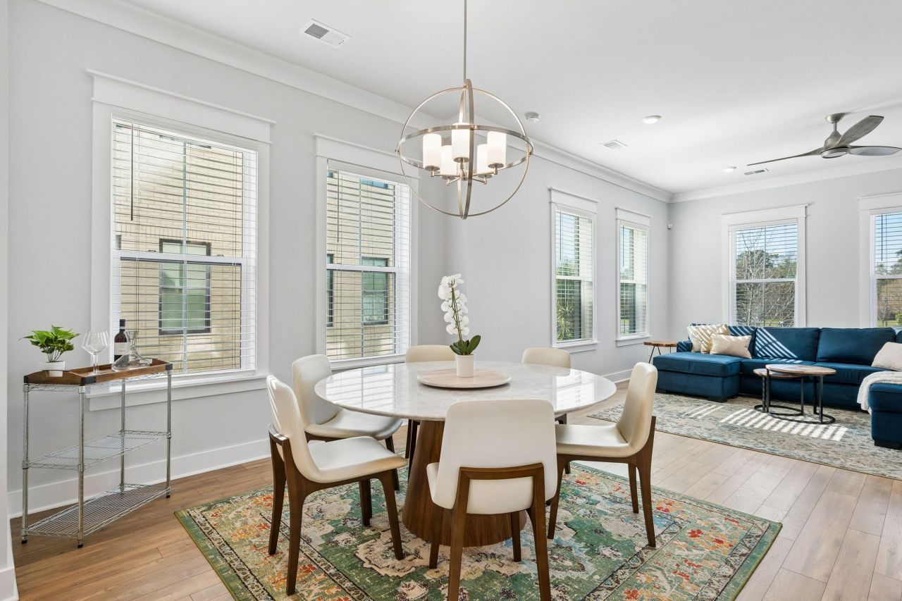 1570 Hancock Street Photo 13