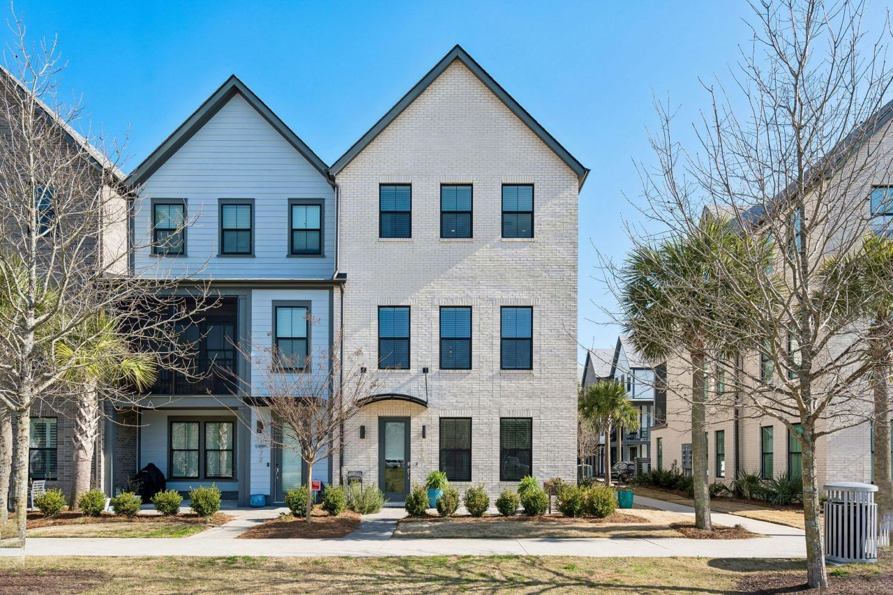 1570 Hancock Street Photo 46