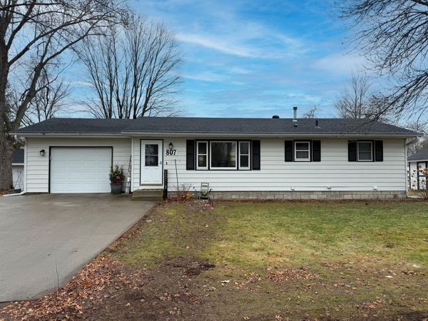 807 12th Street N, Princeton, MN 55371