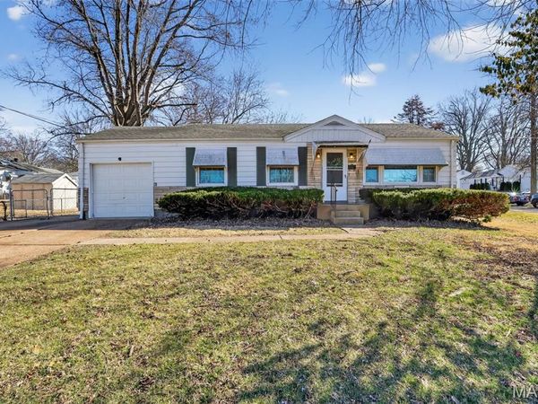 10436 Ewell Drive , St Louis, MO 63137