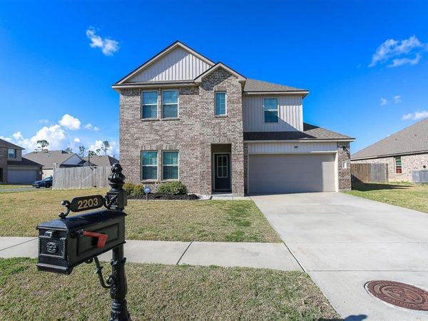 2203 S Savannah Lakes S, Lake Charles, LA 70607