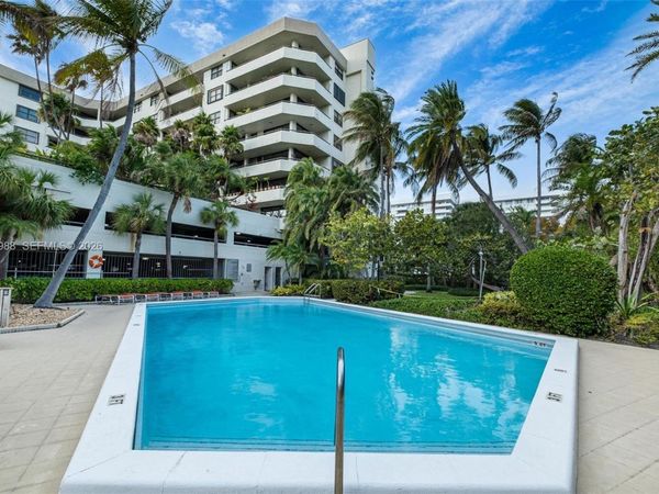 170 Ocean Lane Dr , Unit 310, Key Biscayne, FL 33149