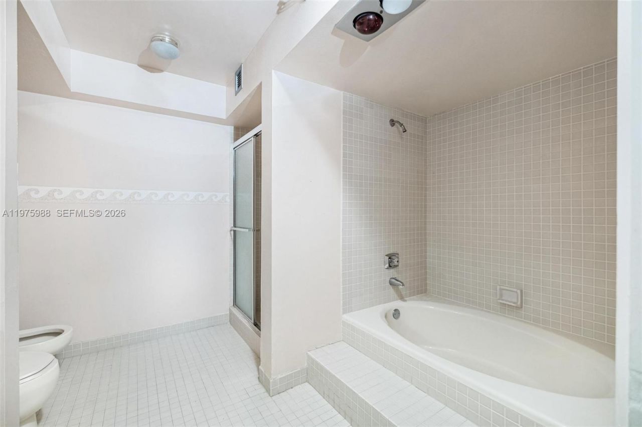 170 Ocean Lane Dr , Unit 310, Key Biscayne, FL 33149 Photo