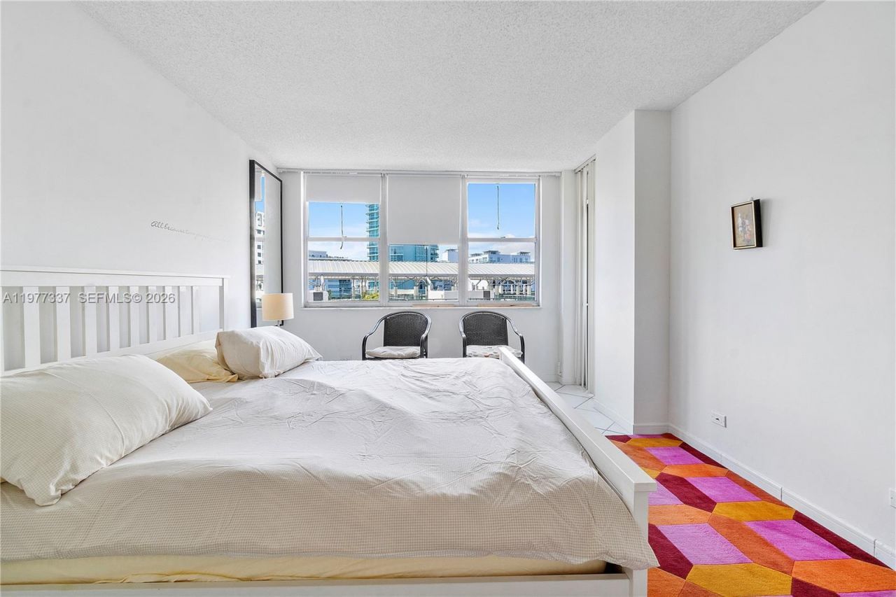 6039 Collins Ave , Unit 829, Miami Beach, FL 33140 Photo