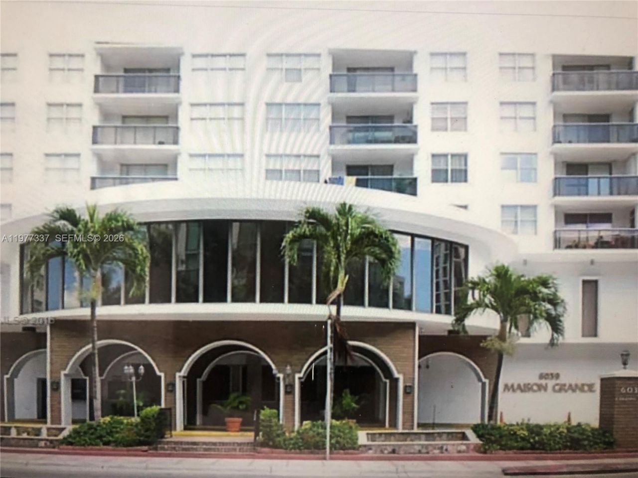 6039 Collins Ave , Unit 829, Miami Beach, FL 33140 Photo