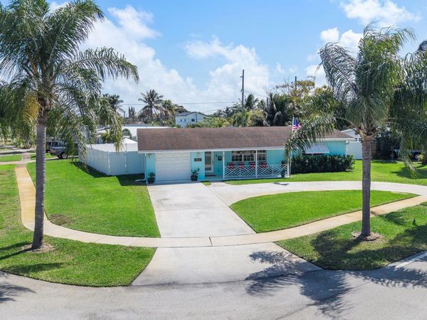 1162 S Deerfield Avenue Avenue, Deerfield Beach, FL 33441