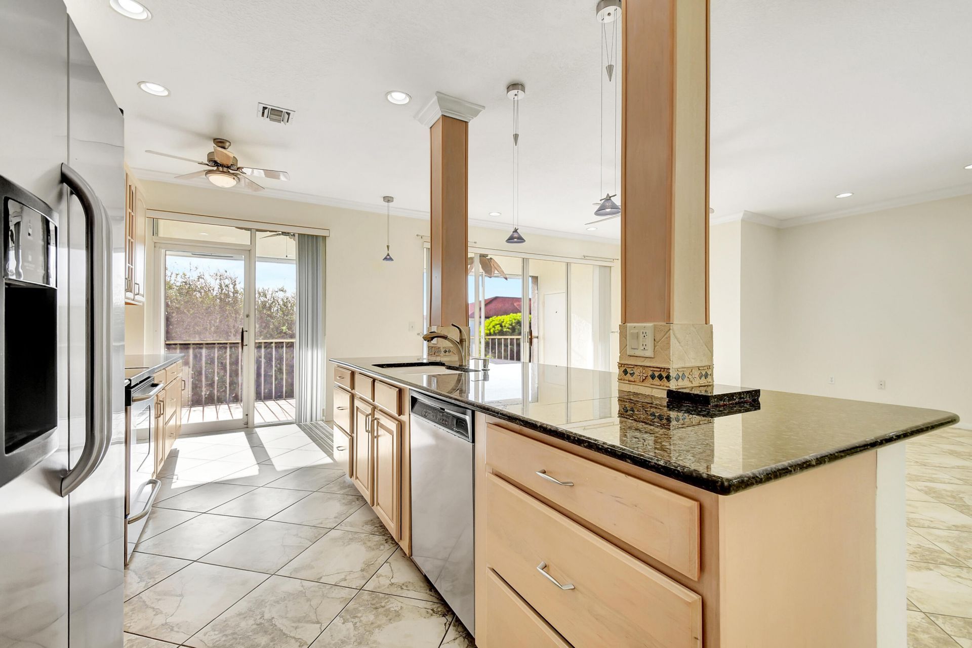 104 Half Moon Circle, Unit #C3, Hypoluxo, FL 33462 Photo