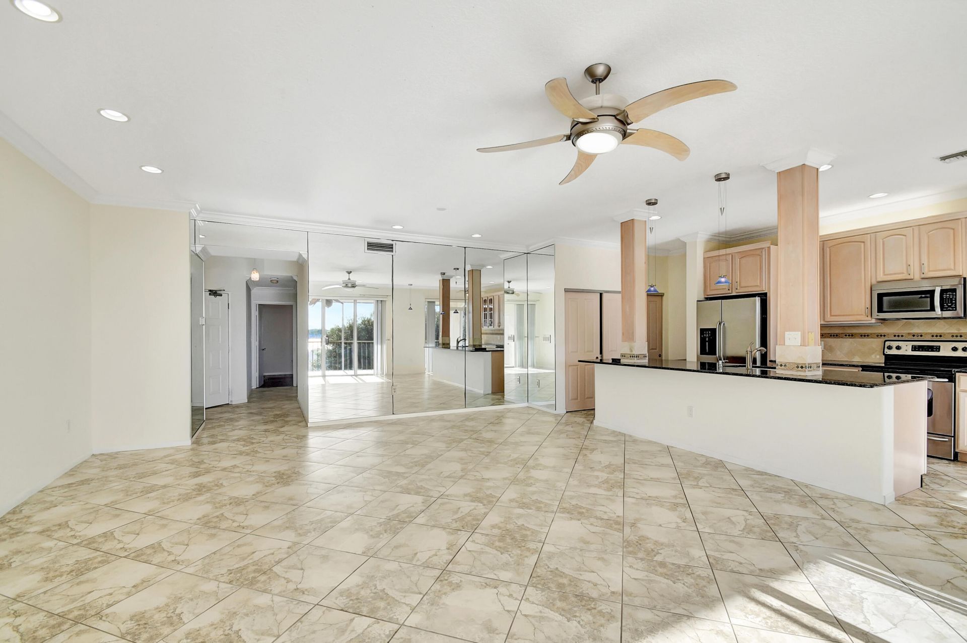 104 Half Moon Circle, Unit # C3, Hypoluxo, FL 33462 Photo