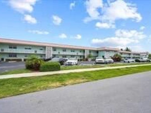 117 Lehane Terrace, Unit 210, North Palm Beach, FL 33408