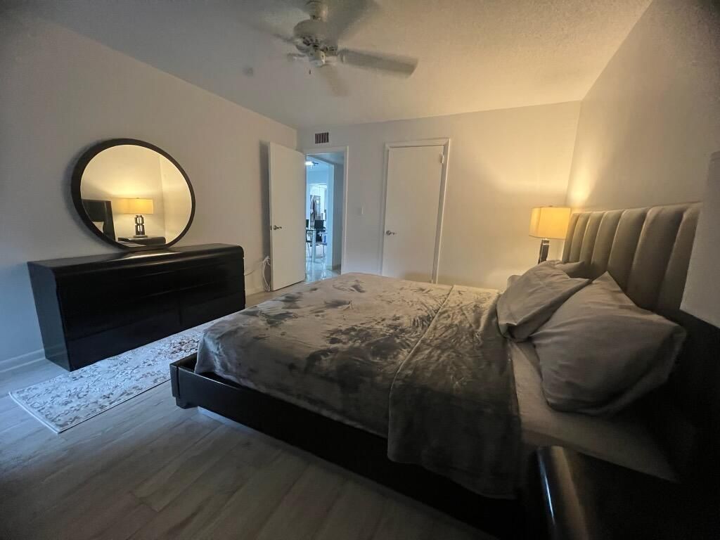 117 Lehane Terrace, Unit 210, North Palm Beach, FL 33408 Photo