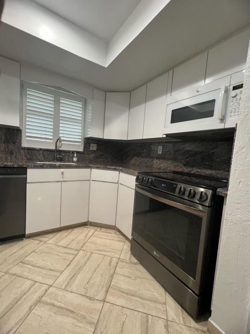 117 Lehane Terrace, Unit 210, North Palm Beach, FL 33408 Photo