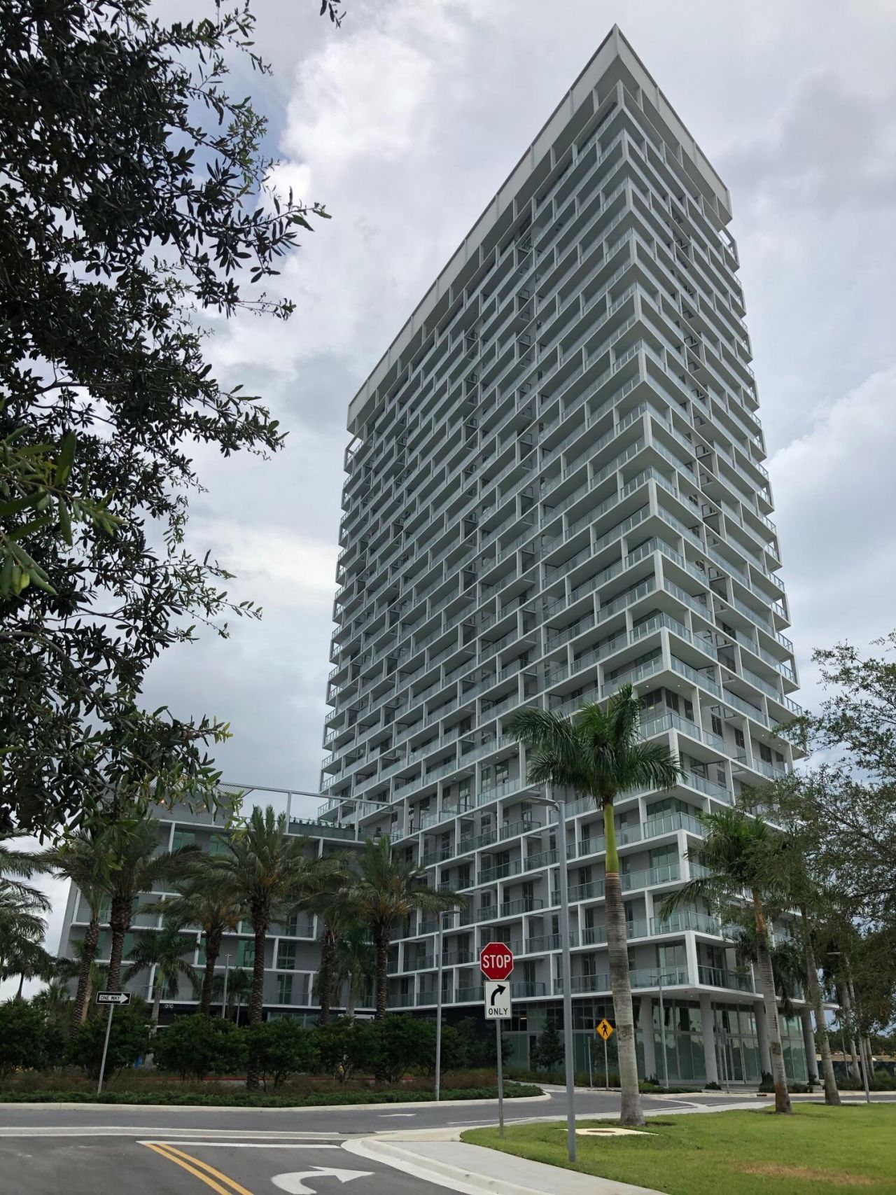 2000 Metropica Way, Unit 1609, Sunrise, FL 33323 Photo