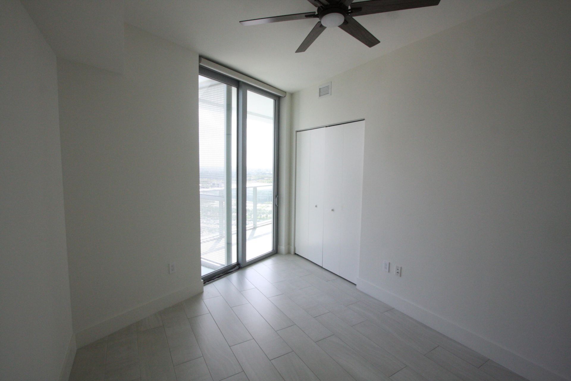 2000 Metropica Way, Unit 1609, Sunrise, FL 33323 Photo