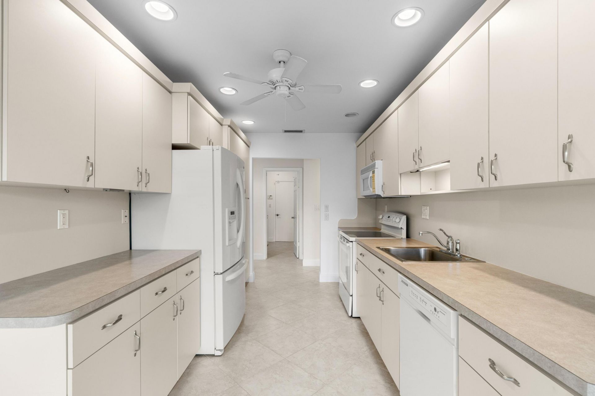 6230 Petaluma Drive, Boca Raton, FL 33433 Photo