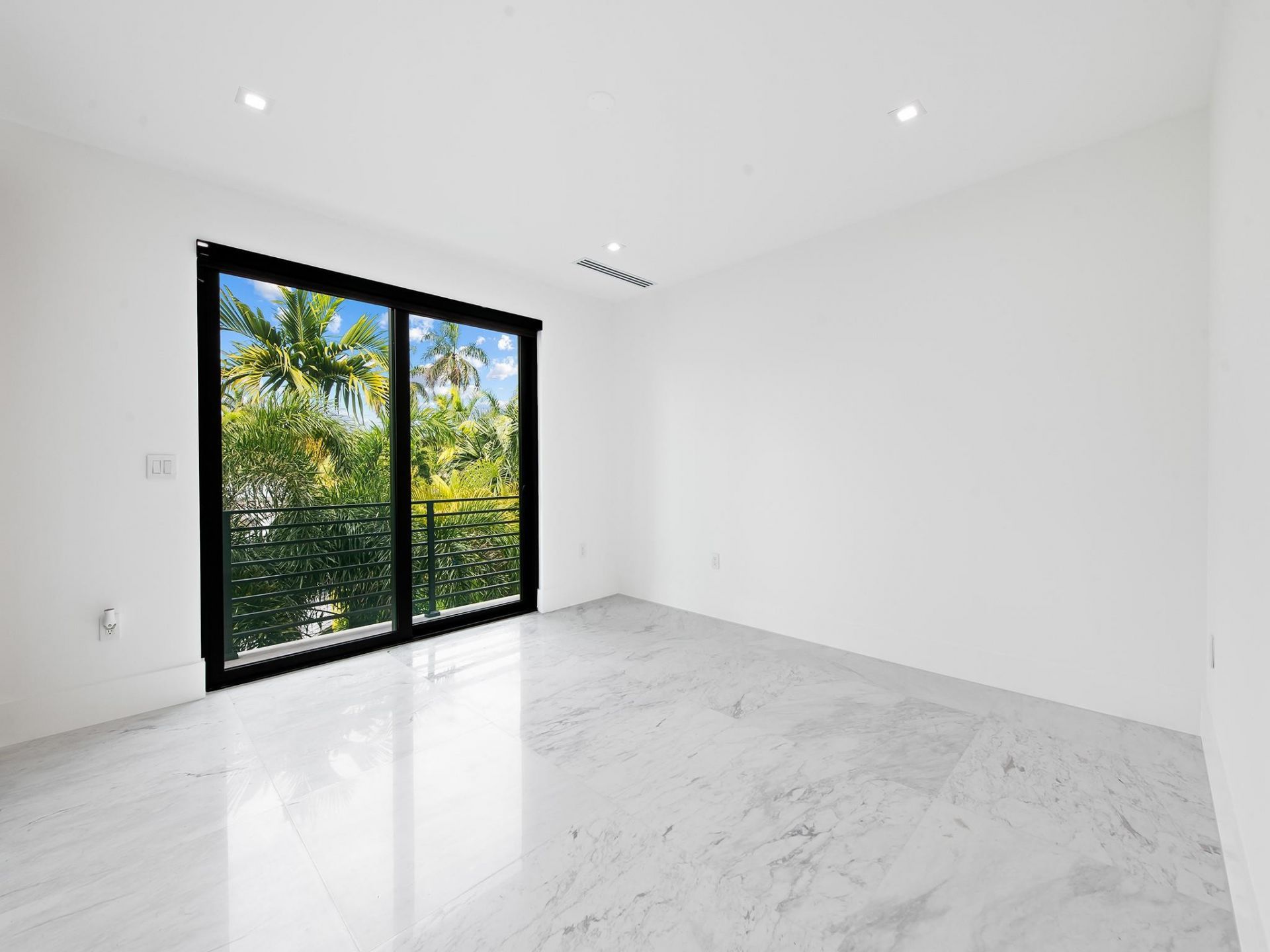 111 Fiesta Way, Fort Lauderdale, FL 33301 Photo