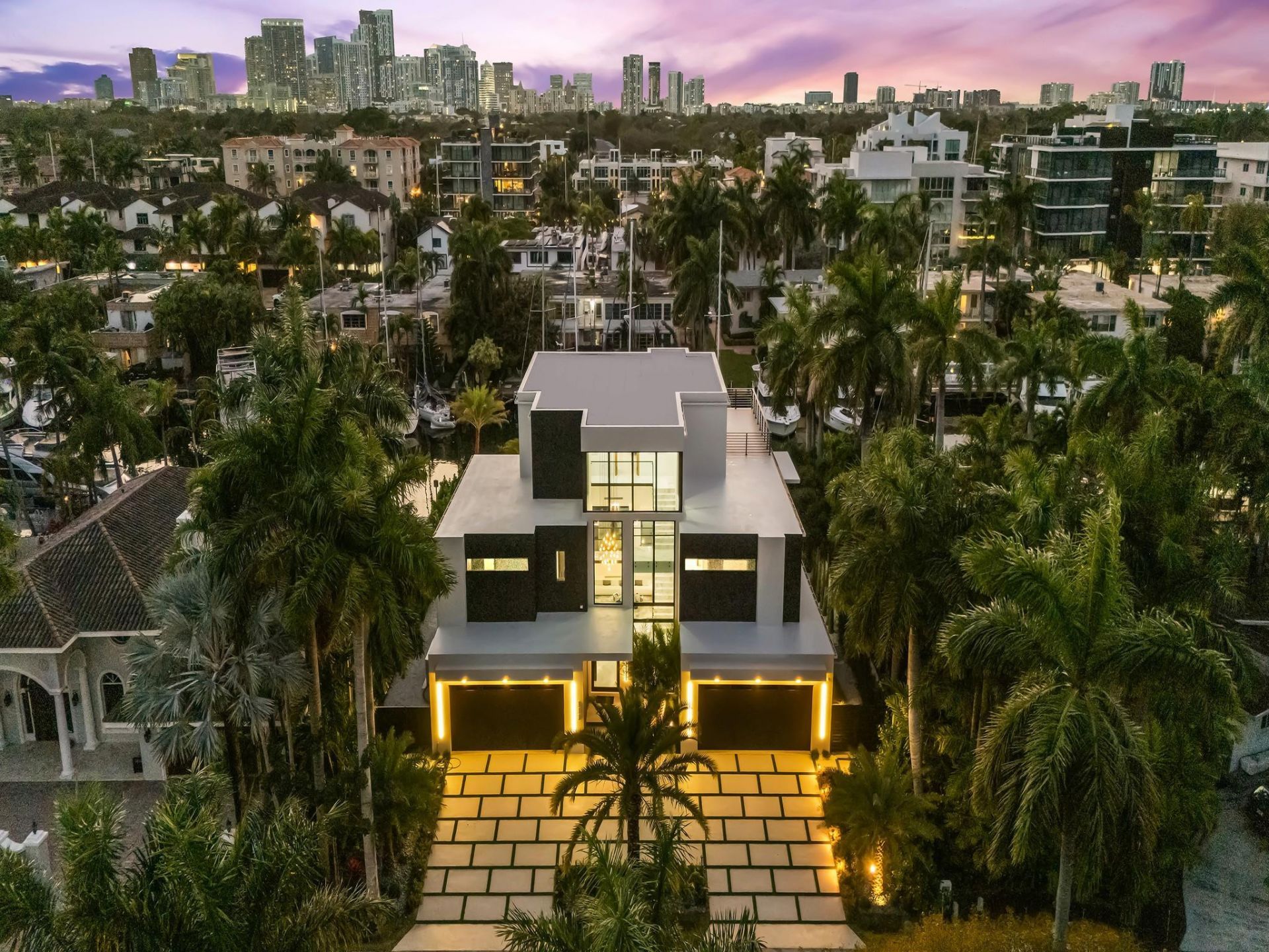 111 Fiesta Way, Fort Lauderdale, FL 33301 Photo