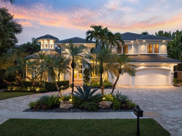 10301 Blue Palm St, Plantation, FL 33324