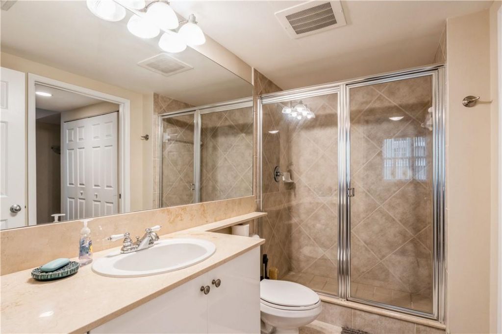 625 Casa Loma Boulevard, Unit 705, Boynton Beach, FL 33435 Photo