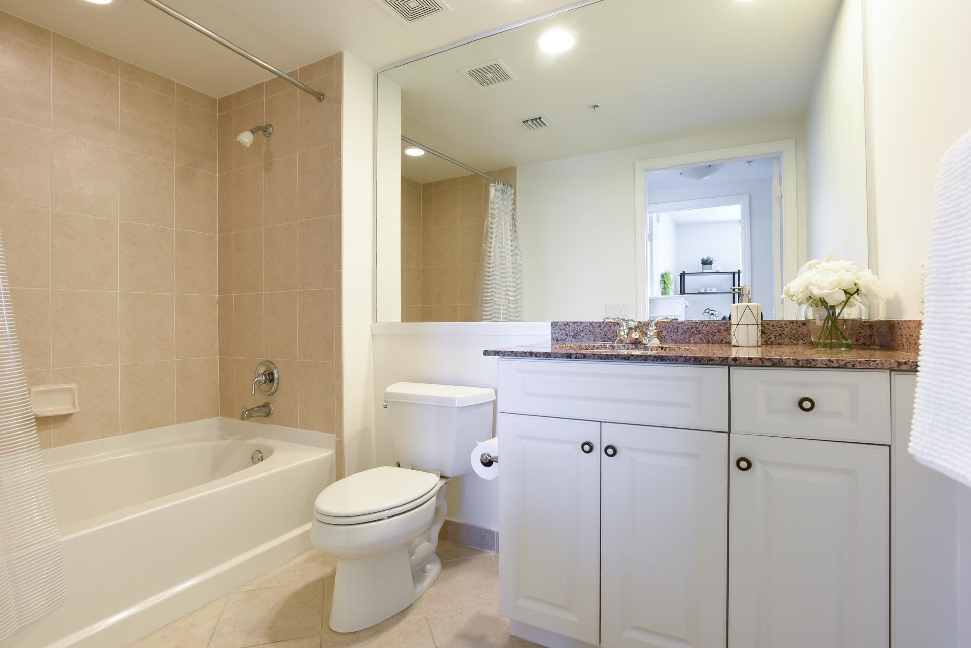 347 N New River Dr Drive, Unit 605, Fort Lauderdale, FL 33301 Photo