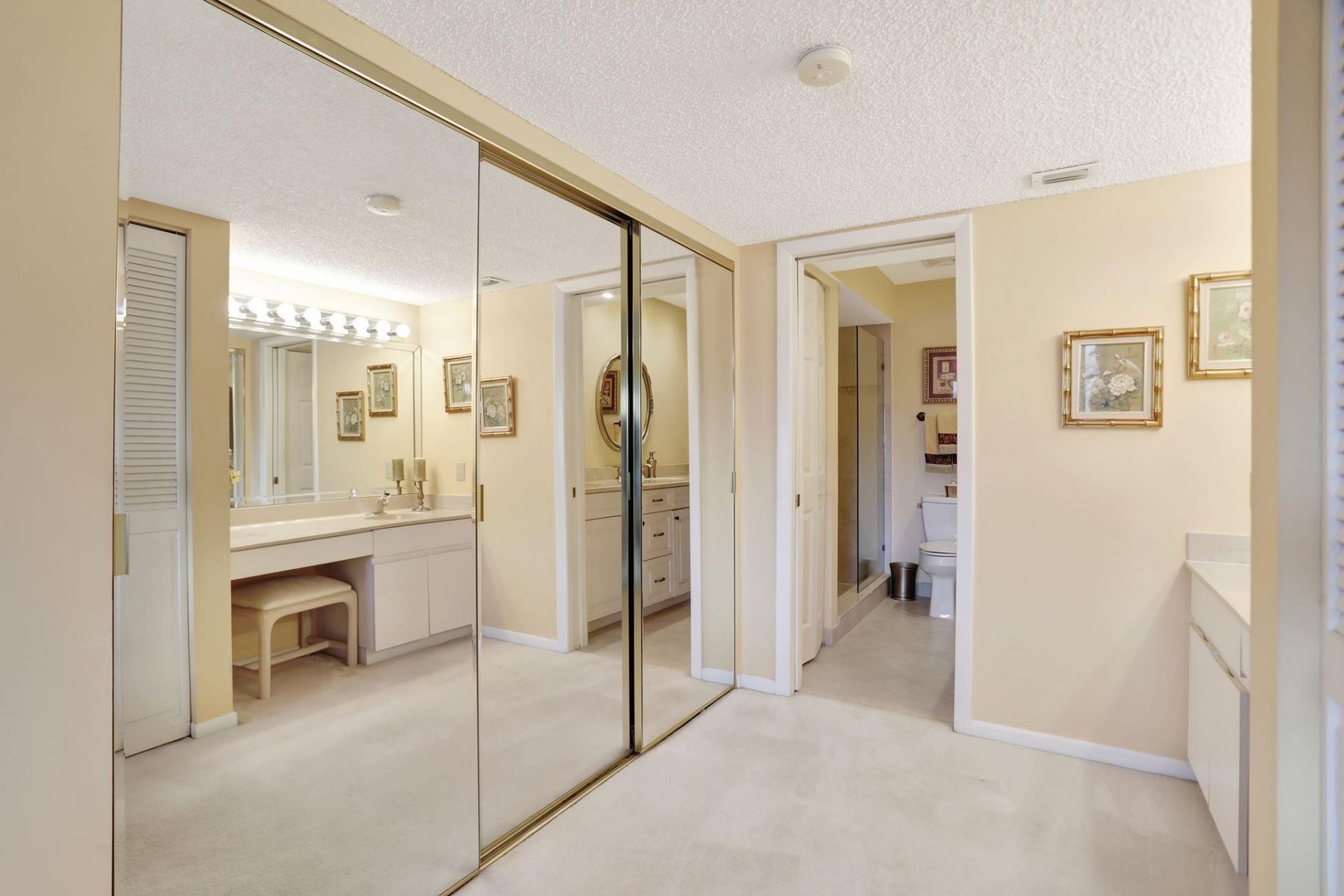 330 SE 20 Avenue, Unit 307, Deerfield Beach, FL 33441 Photo