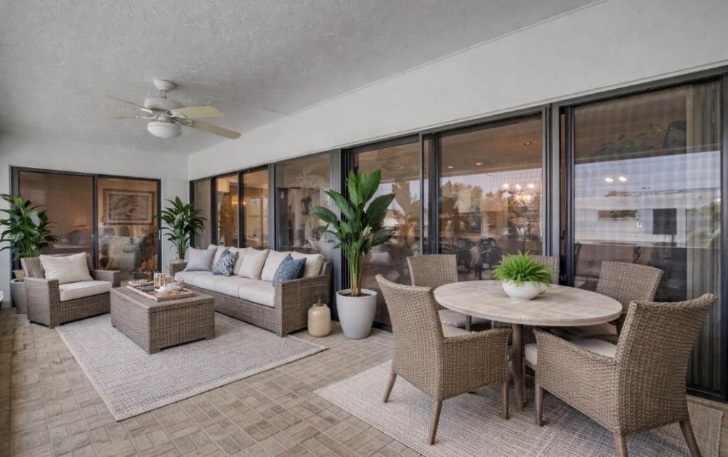 330 SE 20 Avenue, Unit 307, Deerfield Beach, FL 33441 Photo