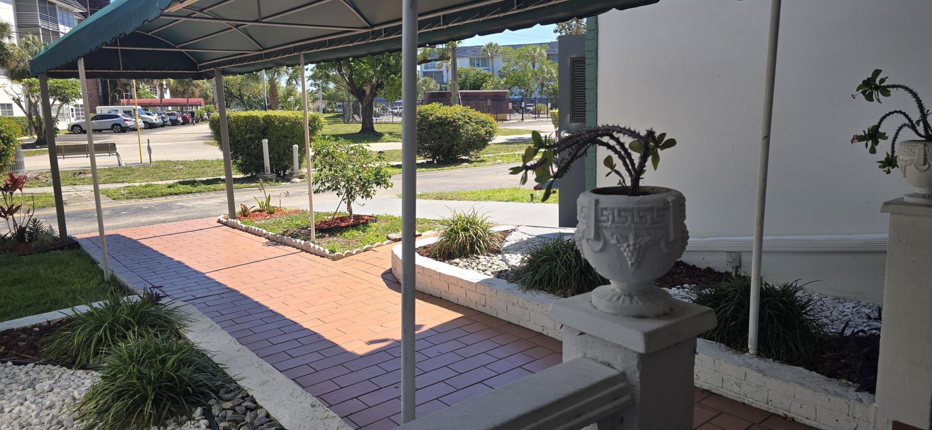 4751 NW 21 St, Unit 607, Lauderhill, FL 33313 Photo