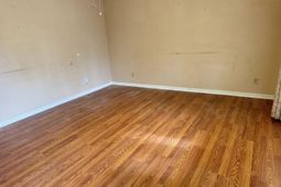 104 Forest Lane photo 4