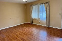 104 Forest Lane photo 4