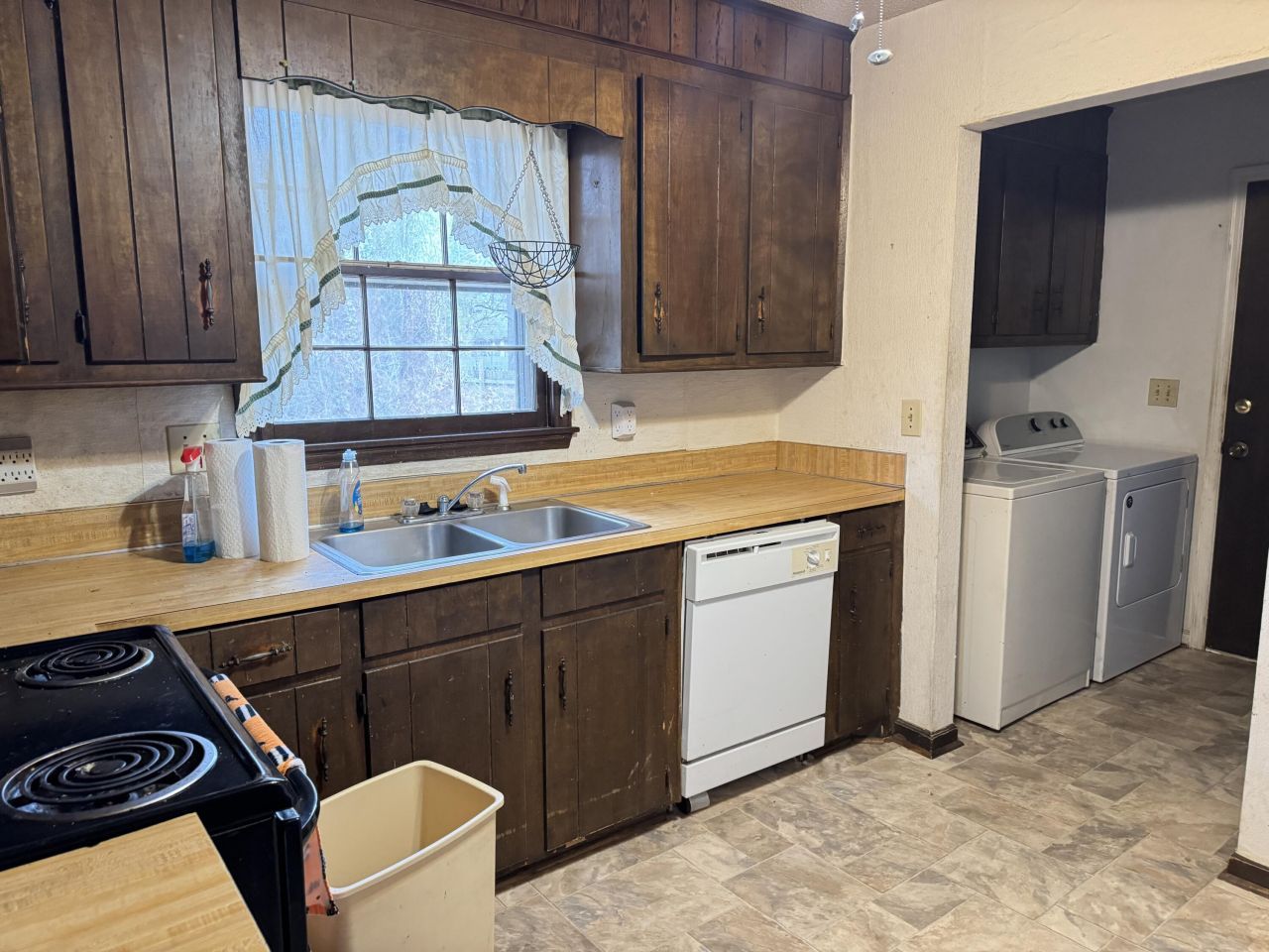 104 Forest Lane Photo 4