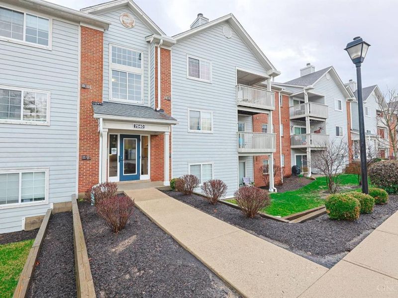 7540 Shawnee Lane, Unit 345, West Chester, OH 45069 Photo 3
