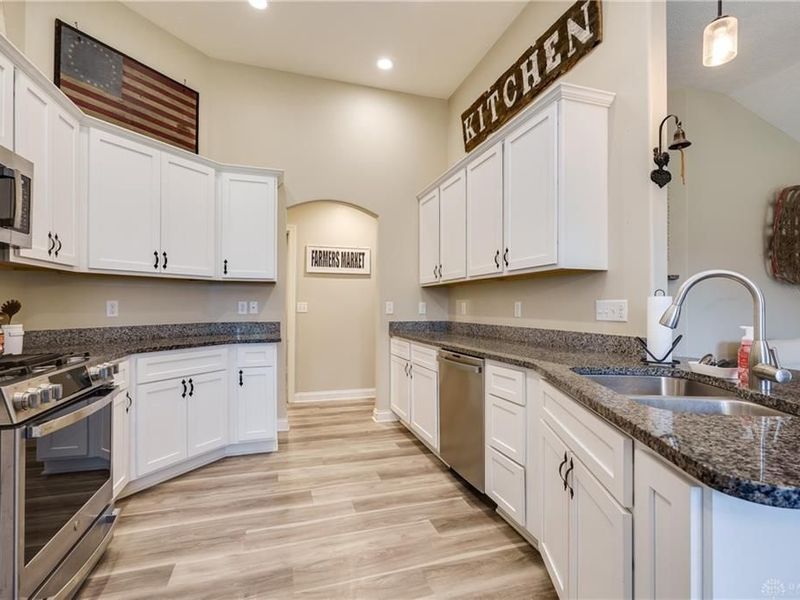 6794 Sun Ridge Way, Waynesville, OH 45068 Photo 17