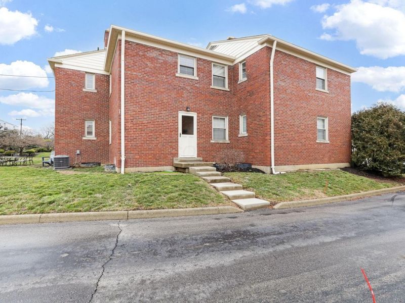 1083 Sells Avenue, Unit 14/ B, Columbus, OH 43212 Photo 17