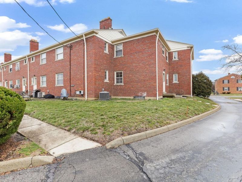 1083 Sells Avenue, Unit 14/ B, Columbus, OH 43212 Photo 18