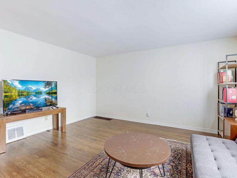 1083 Sells Avenue, Unit 14/ B, Columbus, OH 43212 Photo 7