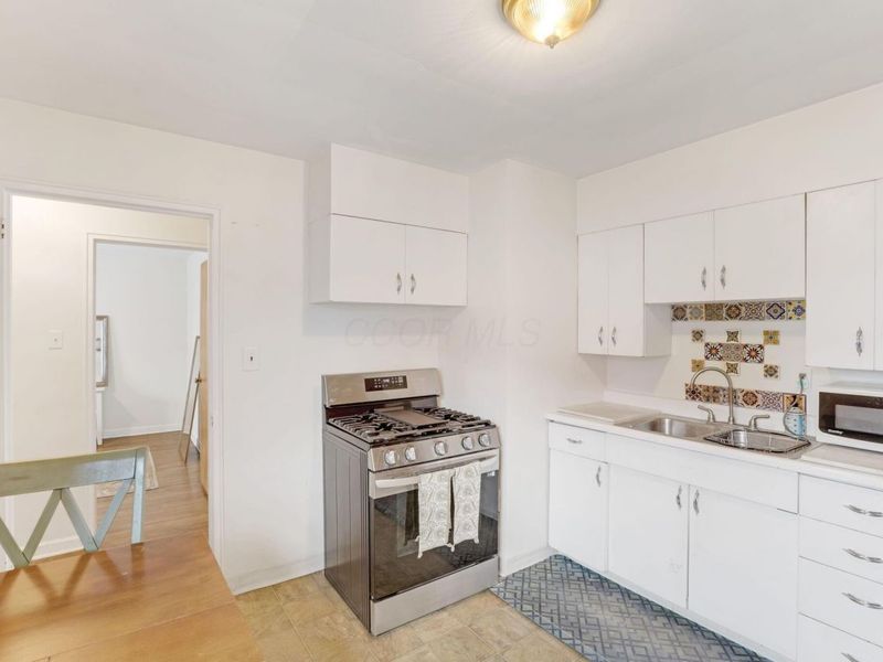 1083 Sells Avenue, Unit 14/ B, Columbus, OH 43212 Photo 9