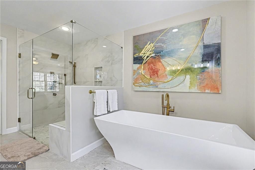 7070 Glenridge Drive, Atlanta, GA 30328 Main Photo