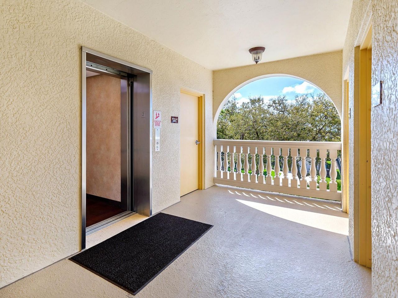 980 Cooper Street , Unit 302, Venice, FL 34285 Photo