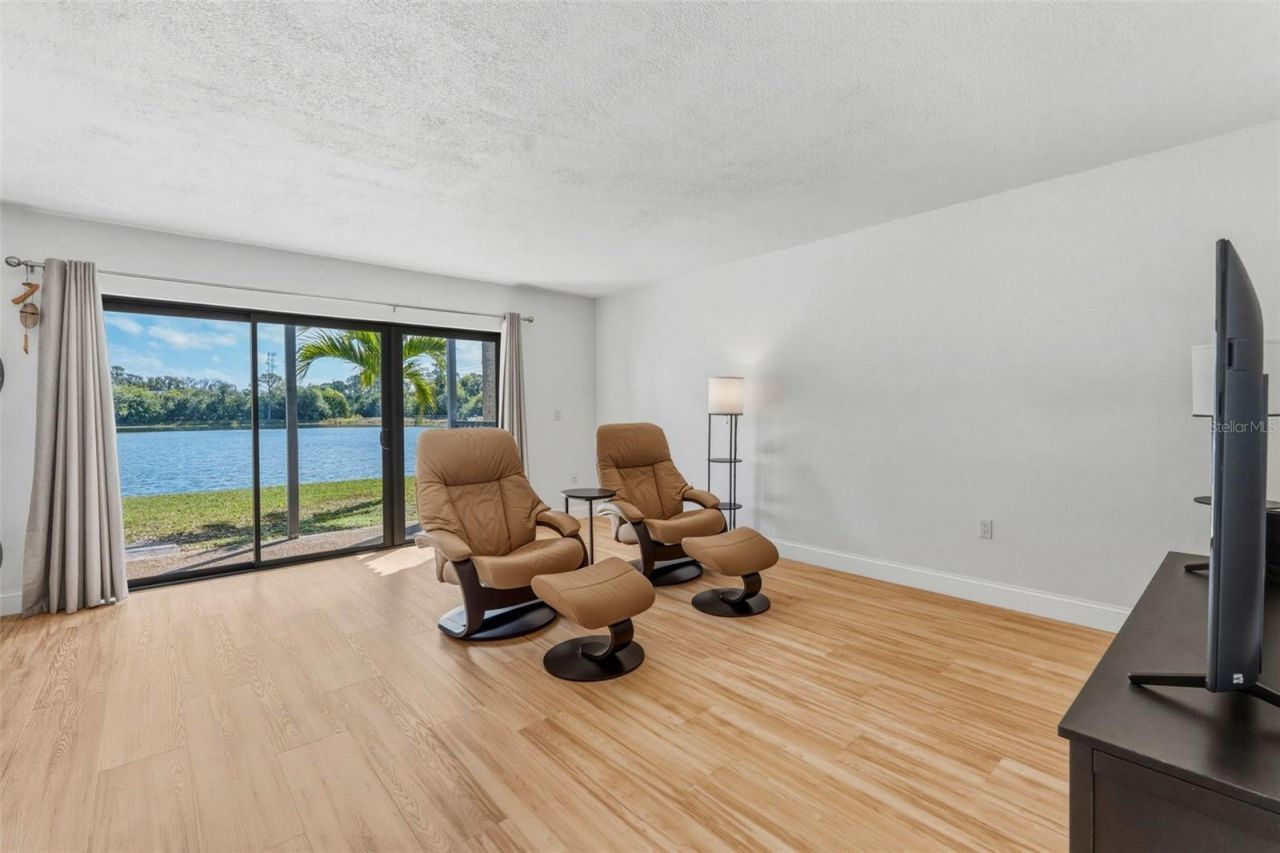 11409 8th Street N, Unit 1503, Saint Petersburg, FL 33716 Photo