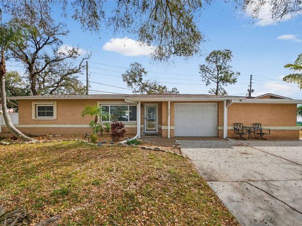 6285 101ST WAY , SEMINOLE, FL 33772