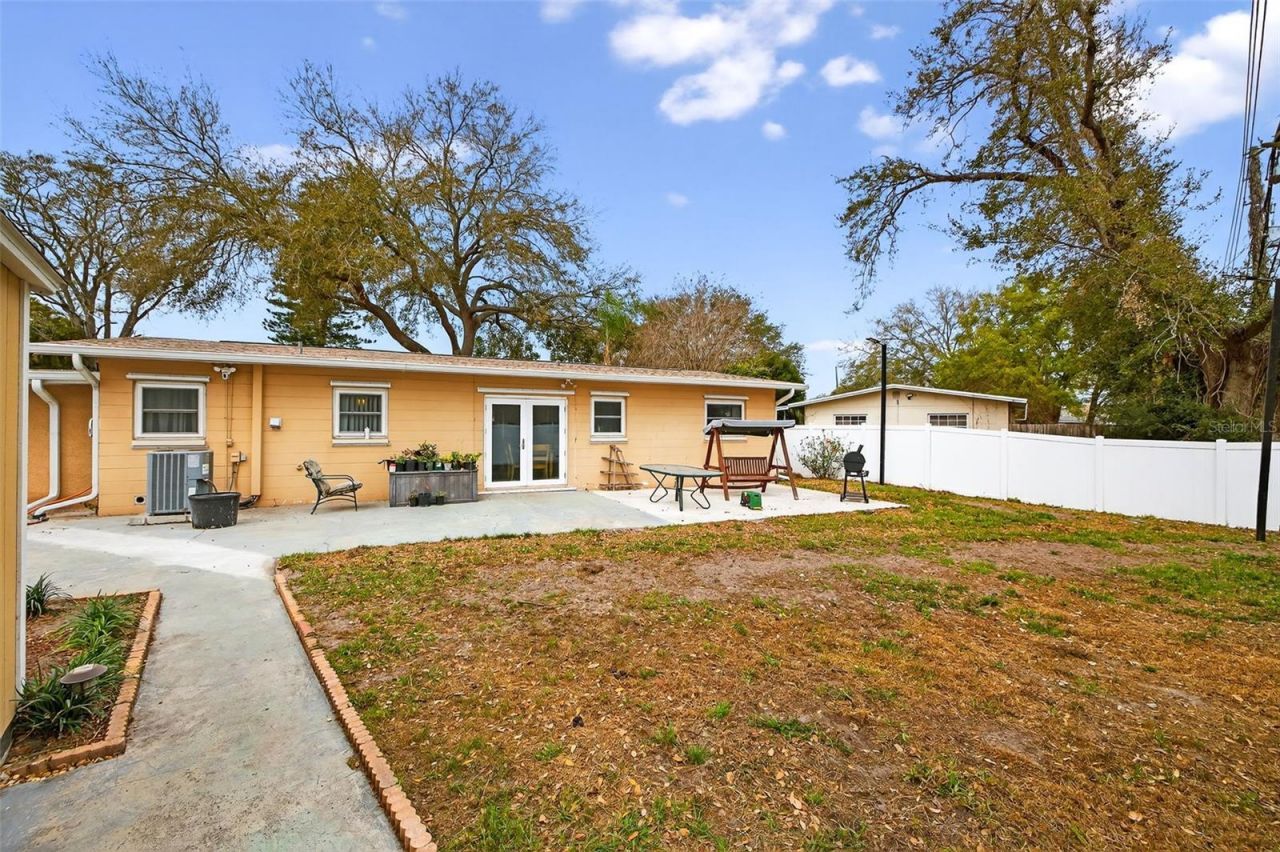 6285 101st Way, Seminole, FL 33772 Photo