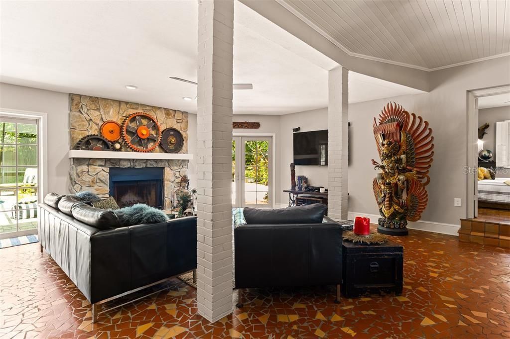 3649 Foster Hill Drive N, Saint Petersburg, FL 33704 Photo