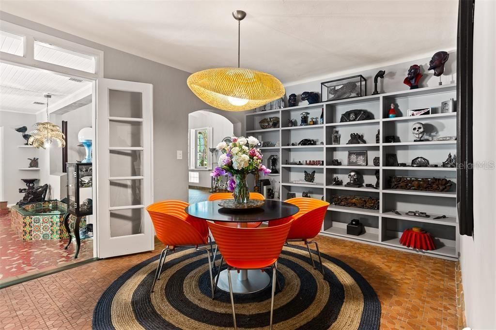 3649 Foster Hill Drive N, Saint Petersburg, FL 33704 Photo