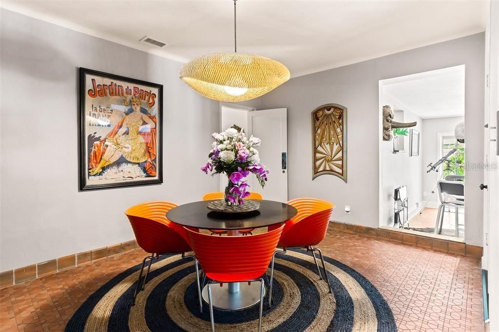 3649 Foster Hill Drive N, Saint Petersburg, FL 33704 Photo