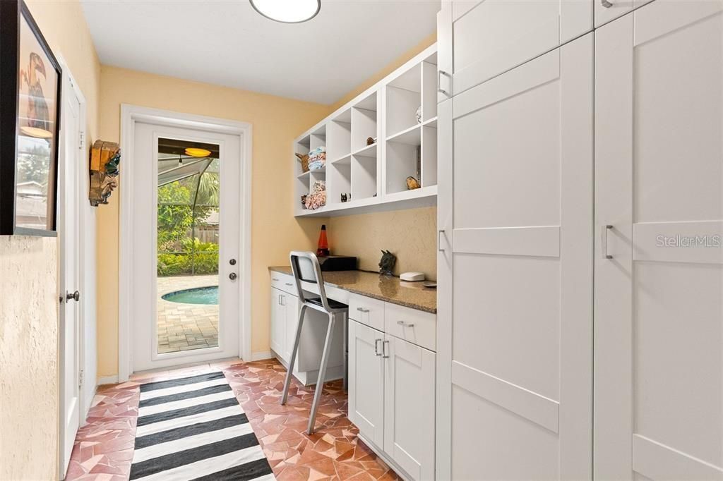 3649 Foster Hill Drive N, Saint Petersburg, FL 33704 Photo