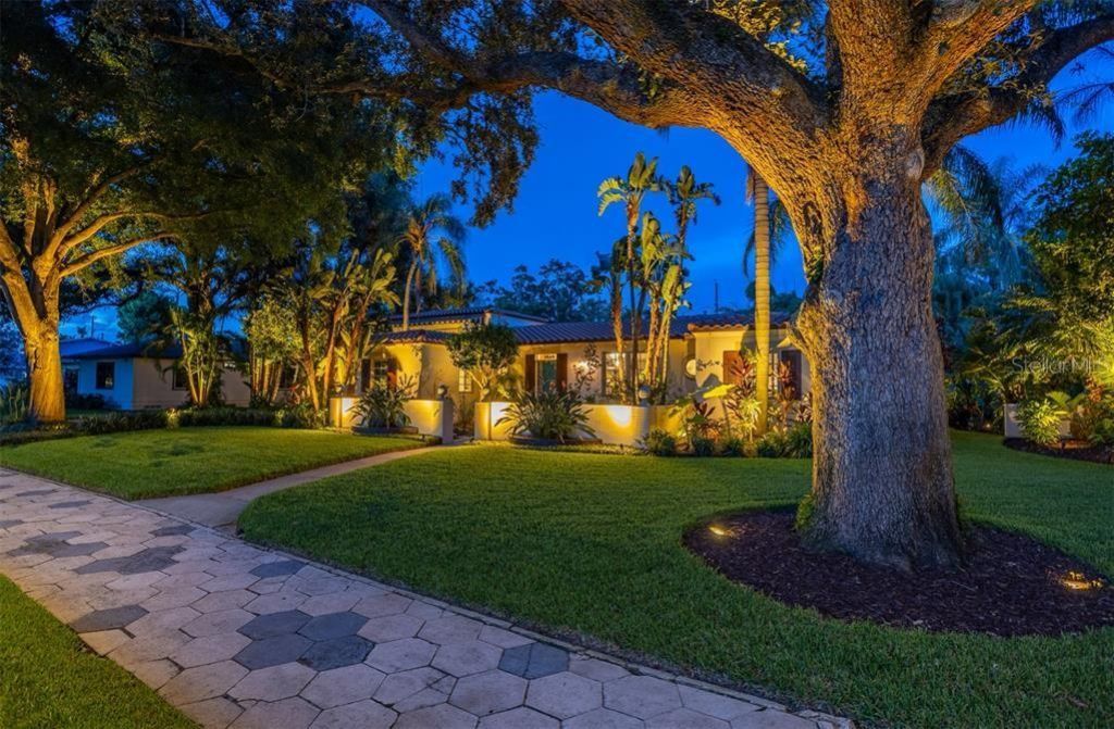 3649 Foster Hill Drive N, Saint Petersburg, FL 33704 Photo