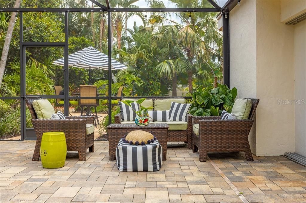 3649 Foster Hill Drive N, Saint Petersburg, FL 33704 Photo