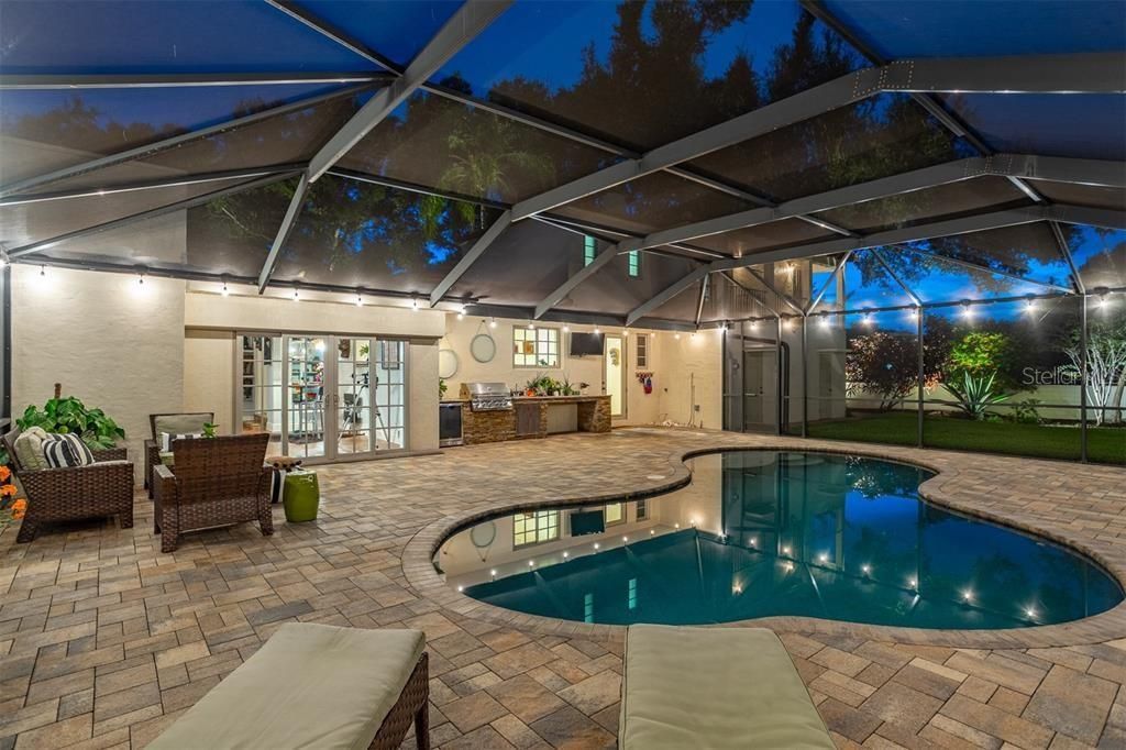 3649 Foster Hill Drive N, Saint Petersburg, FL 33704 Photo