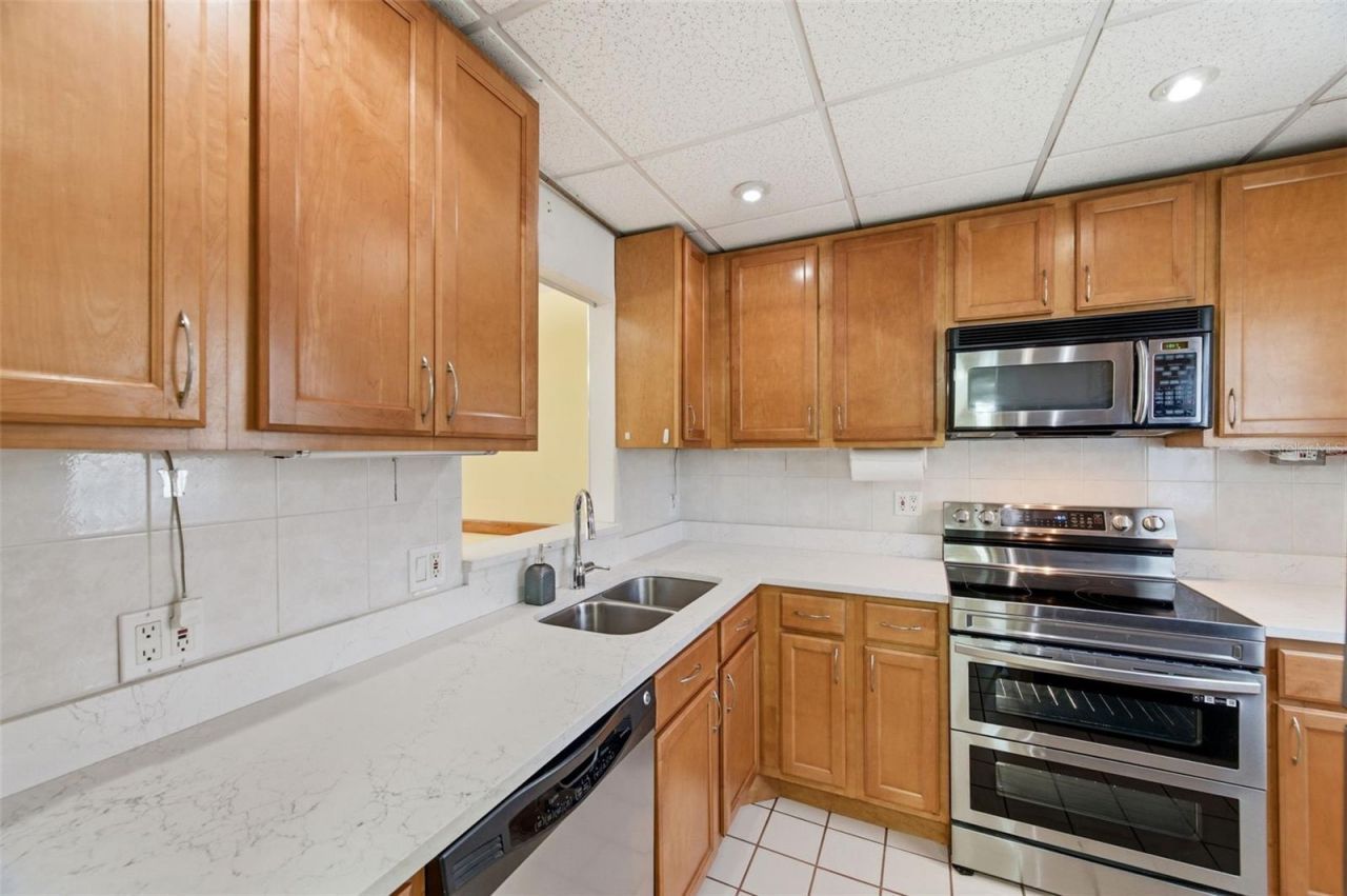 11485 Oakhurst Road , Unit 200-208, Largo, FL 33774 Photo