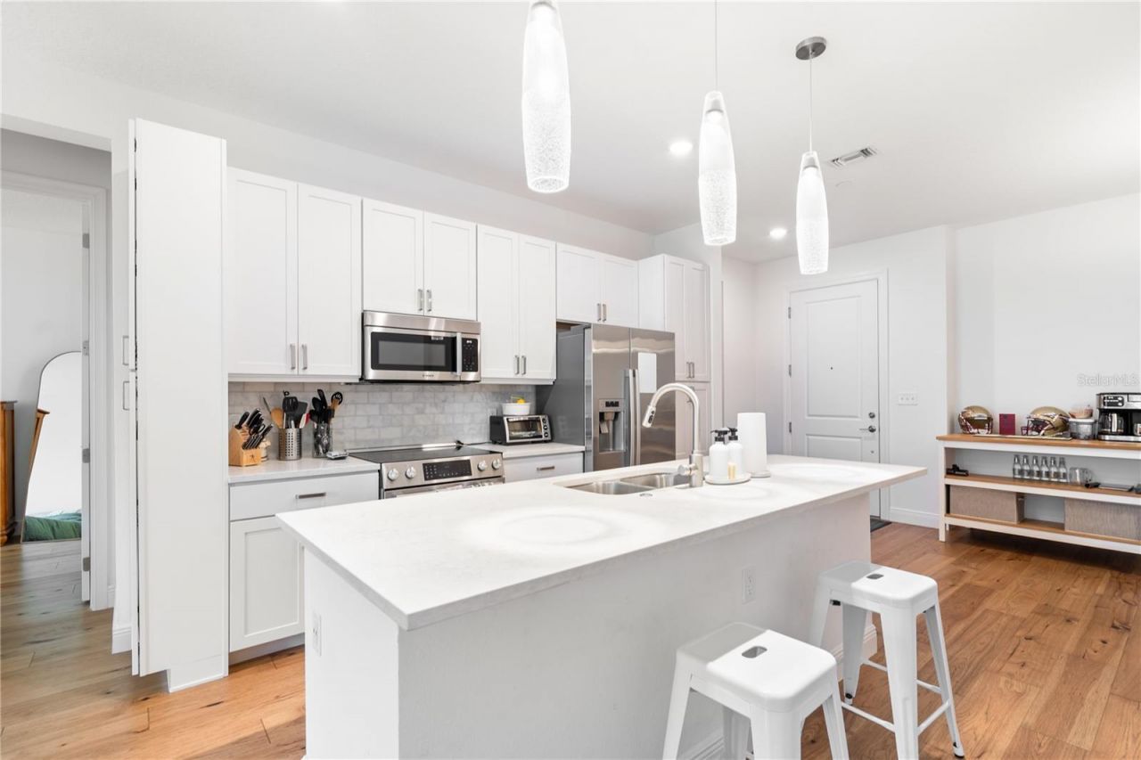 644 3rd Avenue S, Unit 303, Saint Petersburg, FL 33701 Photo